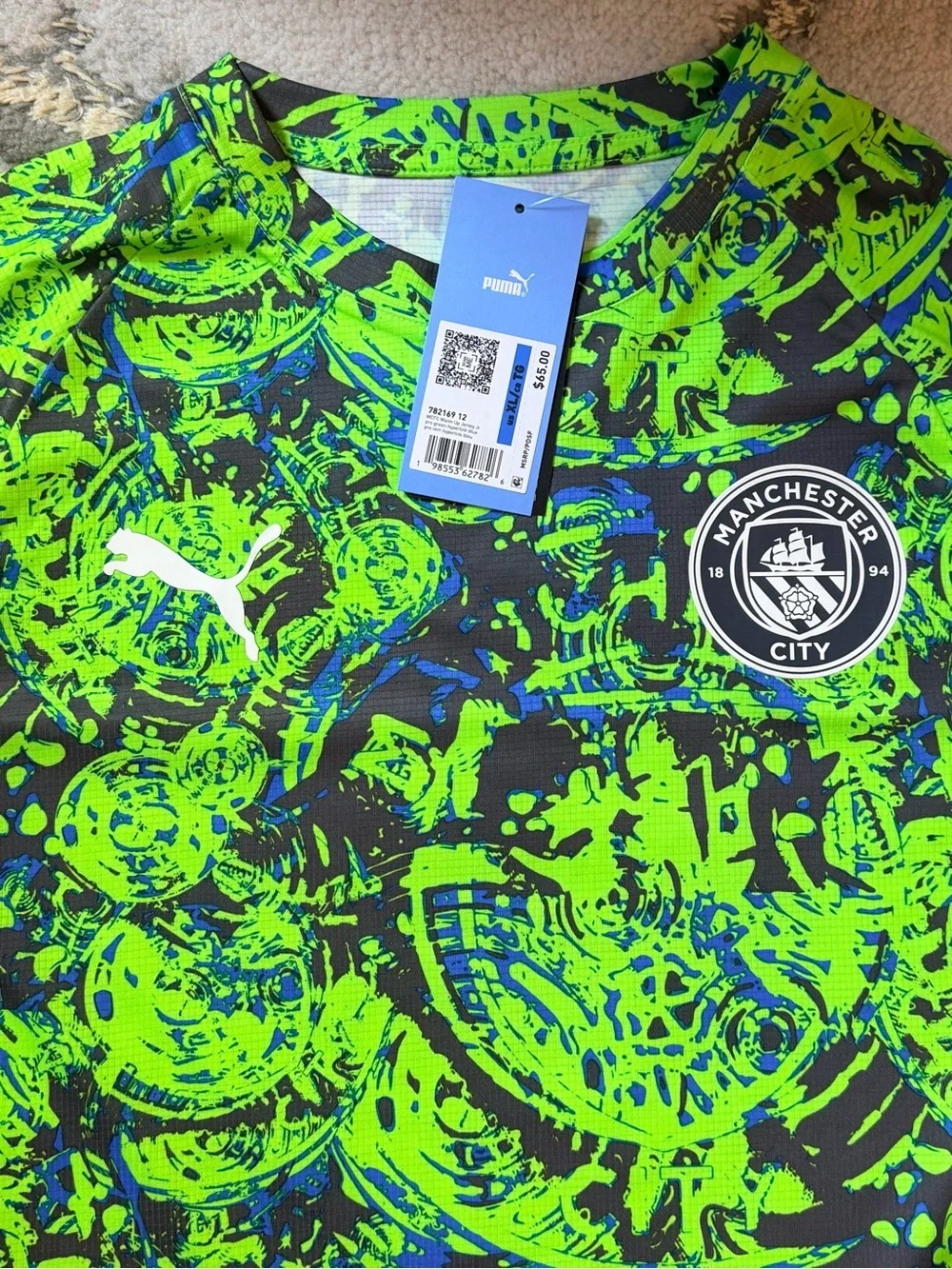 Puma Kids Manchester City Neon Green & Navy Training Set sz XL - Picture 2 of 3